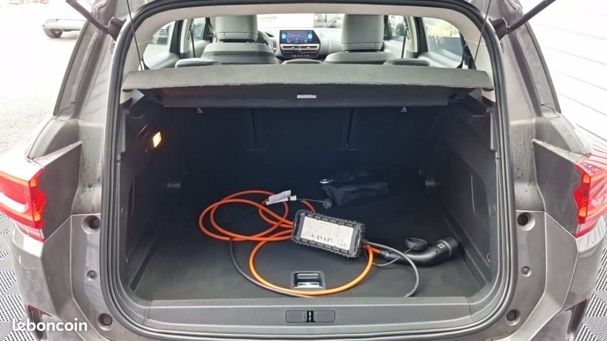 Citroën C5 Aircross HYBRIDE RECHARGEABLE 225 E-EAT8 FEEL PACK (image 12)
