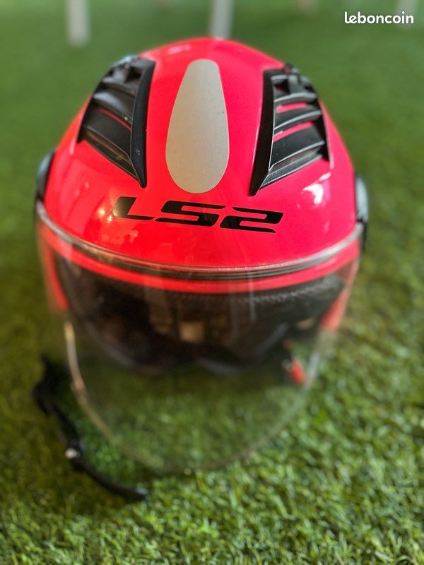 Casque moto rose (image 1)