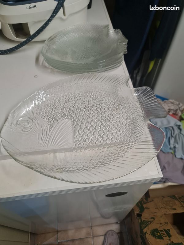 6 Assiettes et plat à poisson en verre (image 3)