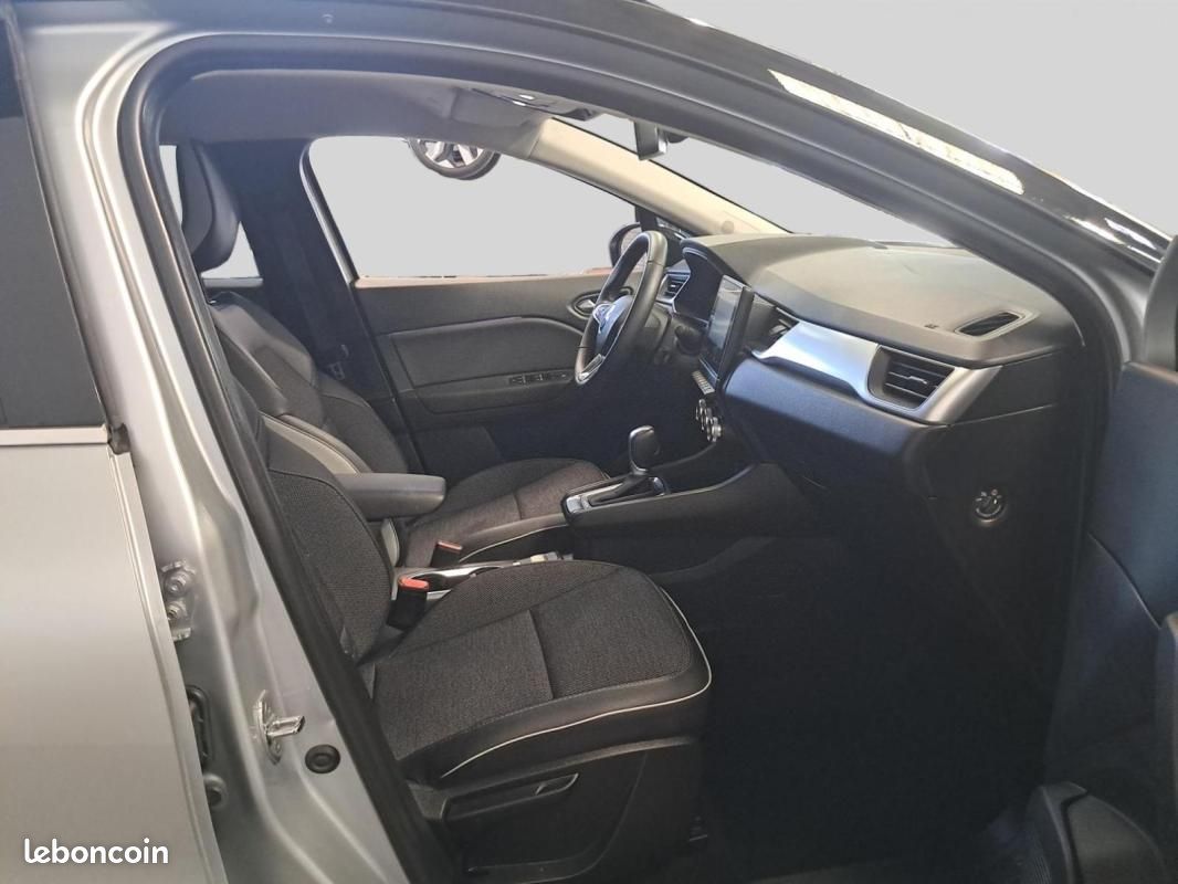 Renault Captur E-Tech 145 - 21 Intens (image 17)