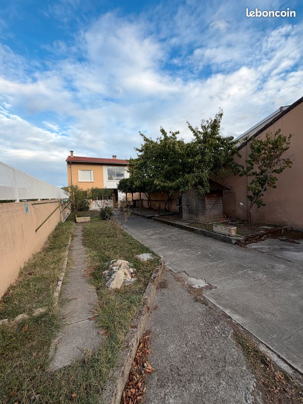 Maison 3 pièces 79 m² · à Carbonne · 79 m² · 185 000 €