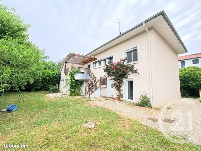Maison 7 pièces 152 m² · à Bourg-en-Bresse · 152 m² · 269 000 €