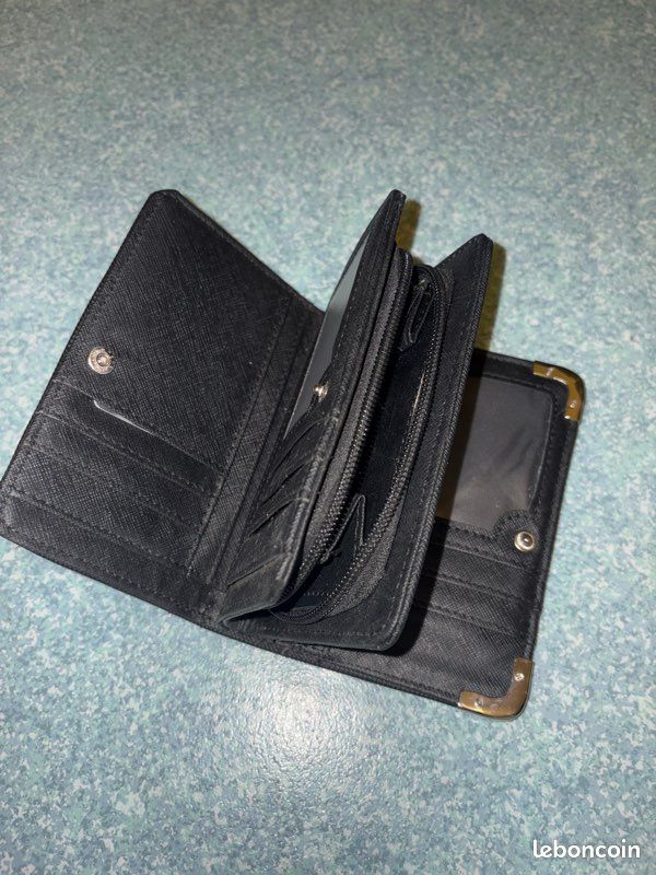 Portefeuille Lacoste (image 3)