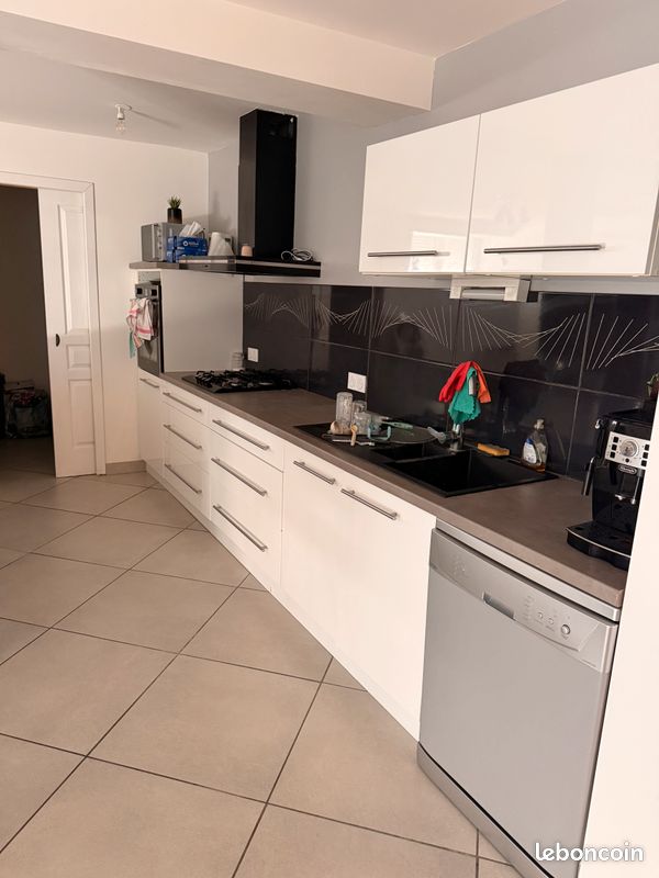 Appartement 3 pièces 94 m² · à Pontarlier · 94 m² · 800 €/mois