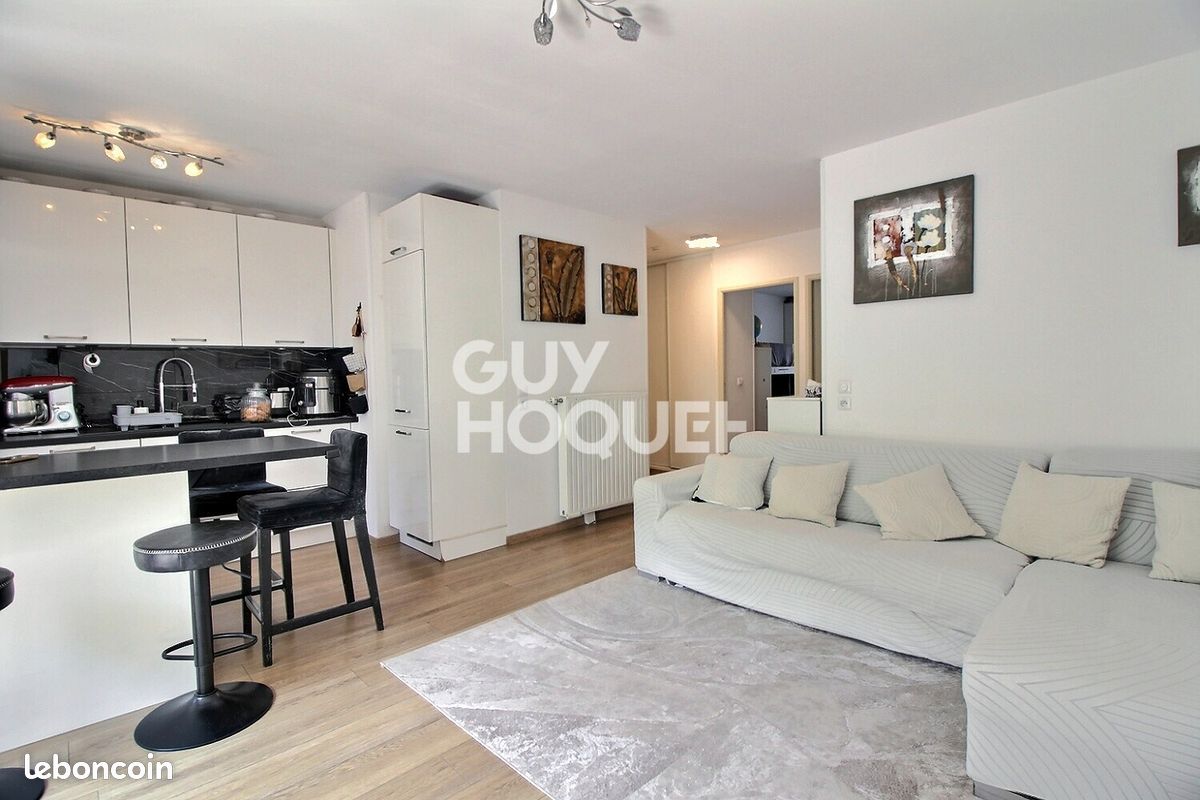Appartement 3 pièces 57 m² · à Villejuif · 56,9 m² · 329 000 €