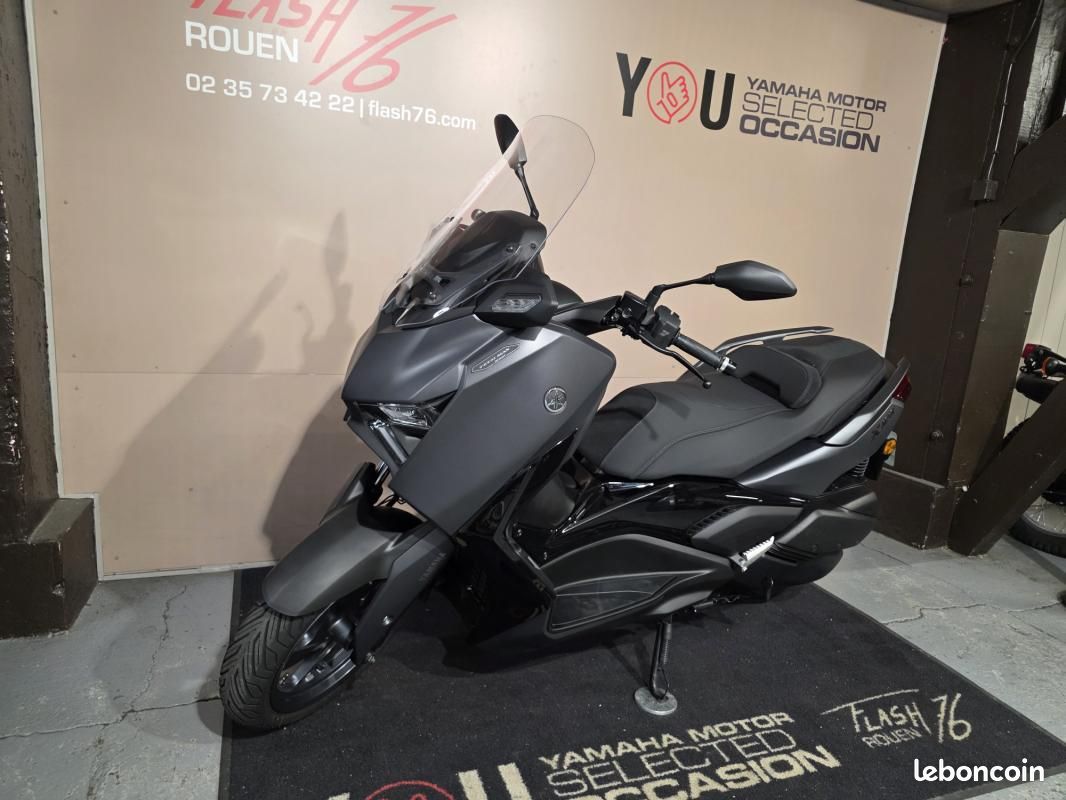 Yamaha XMAX 300 Tech Max (image 5)