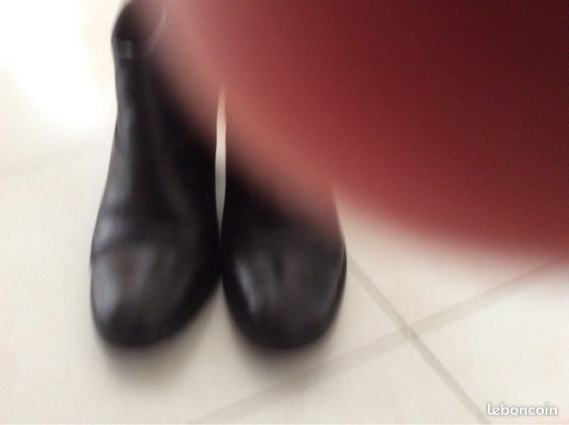 Paire de bottines marque Trump (image 3)
