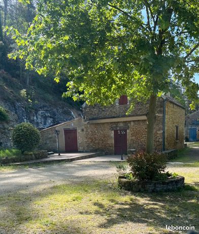 2 maisons en pierre dont 1 a rénové