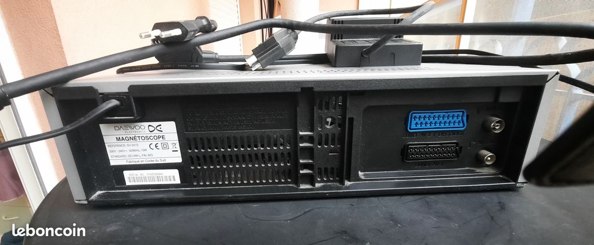 Vend lecteur cassettes VHS (image 3)