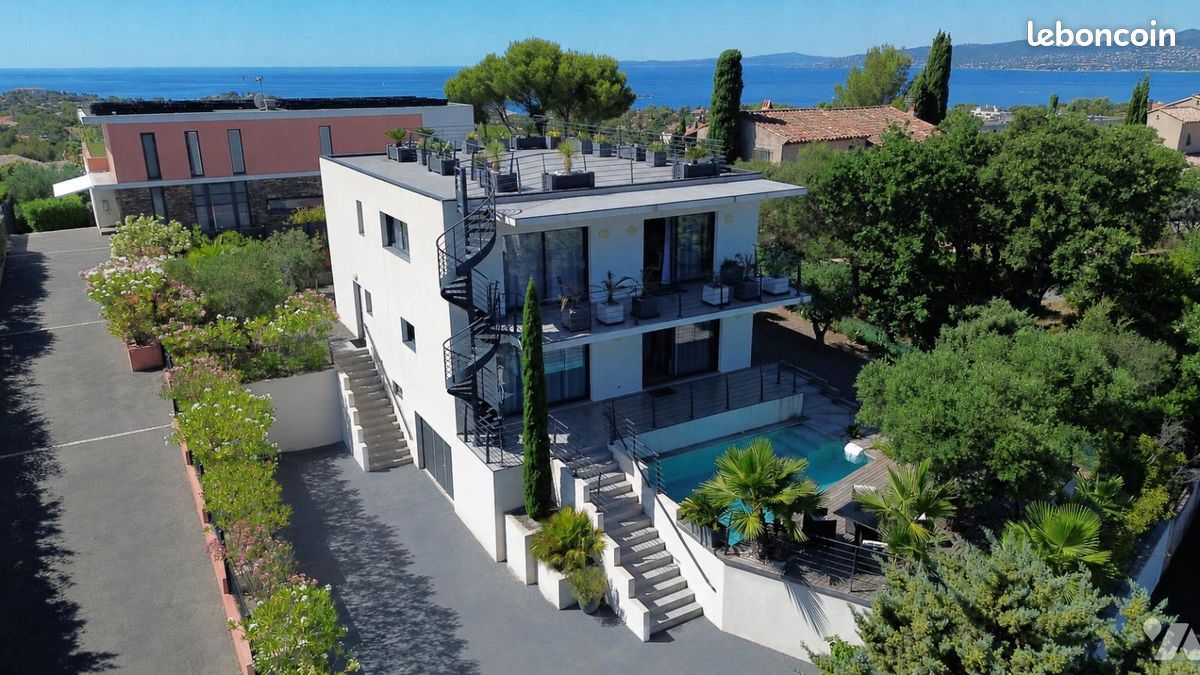 Maison 6 pièces 204 m² · à Saint-Raphaël · 204 m² · 1 400 000 €