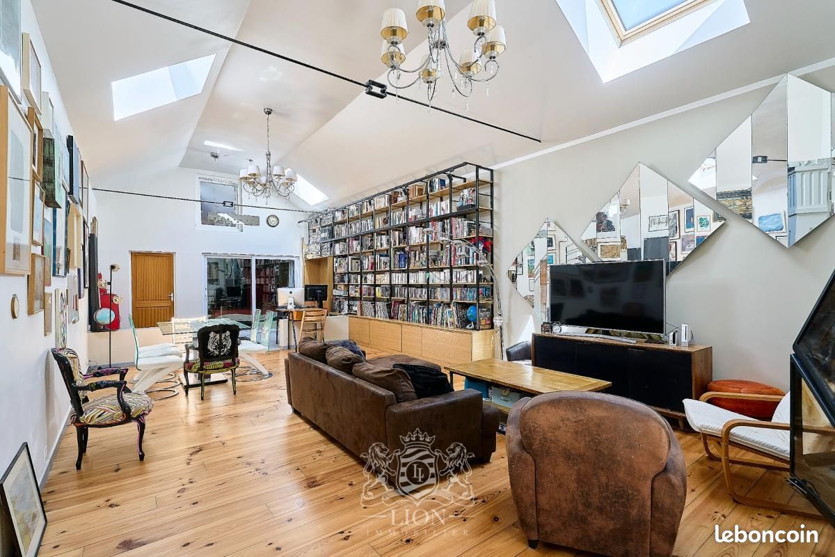 Appartement 4 pièces 166 m² · à Lille · 166 m² · 294 000 €