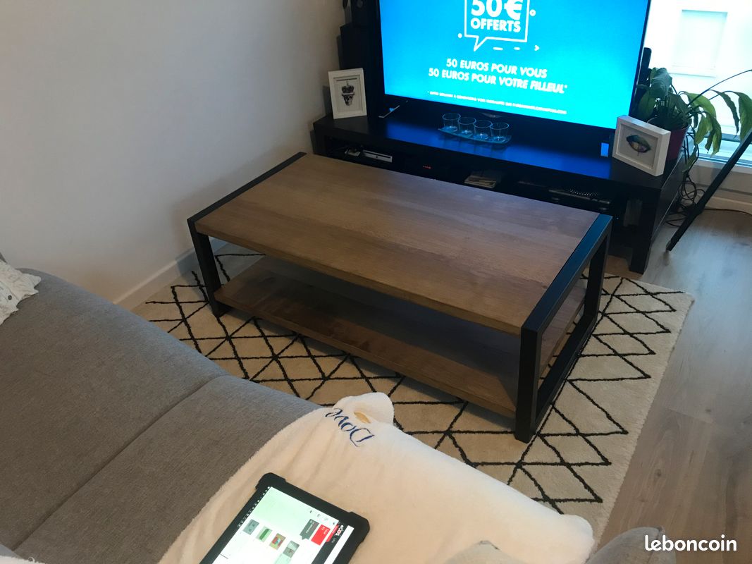 Table basse bois massif (image 1)