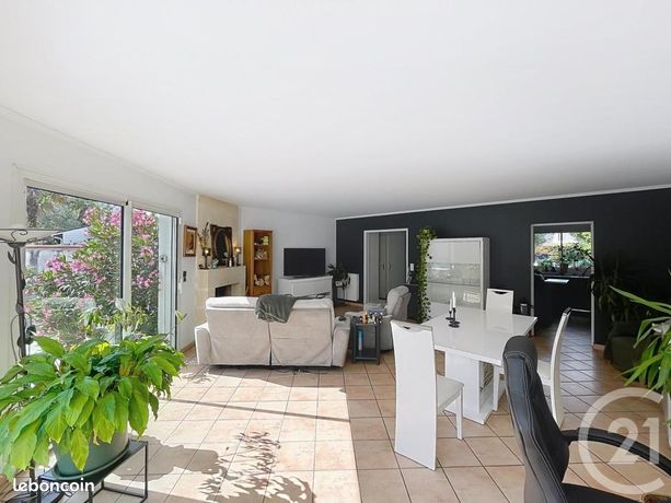 Maison 6 pièces 150 m² — 3
