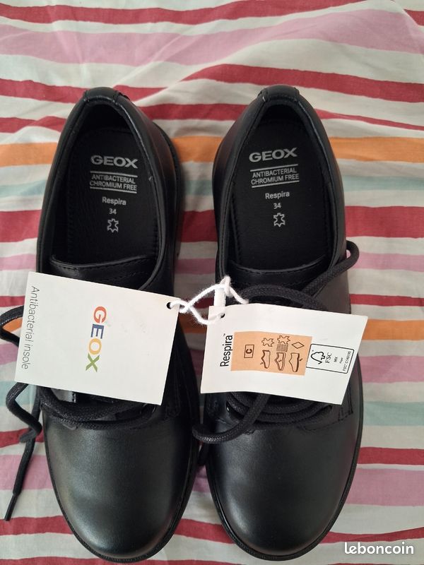 Geox J Casey - Chaussures enfant mixte cuir nappa noir, confort et semelle amovible pointure 34 (image 1)