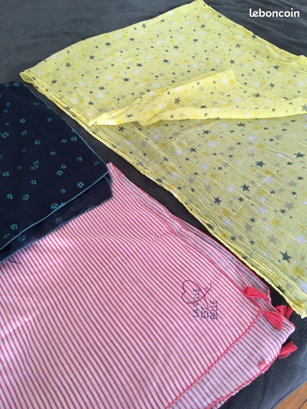 3 foulards Okaidi (image 3)