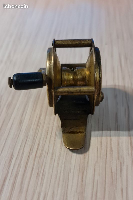 Ancien Moulinet De Pêche En Laiton, Fabrication Française, Vintage Collection