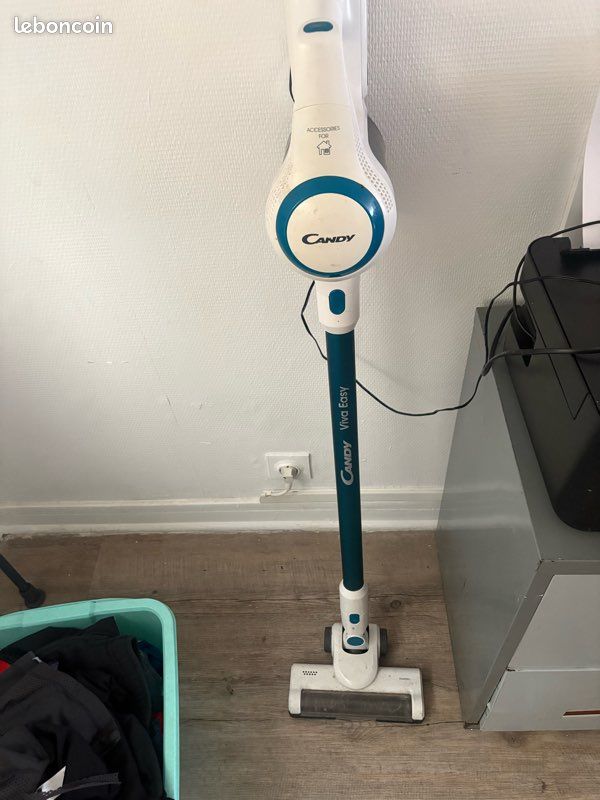 Vacuum Cleaner Candy Aspirateur Balai CANDY Viva CVIVA02E