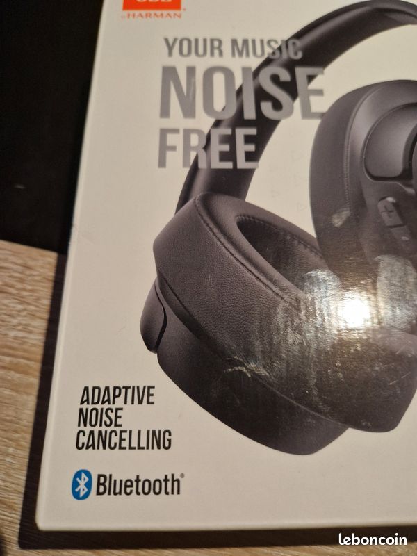 Casque audio Bluetooth JBL Tune 770NC Noir neuf (image 8)