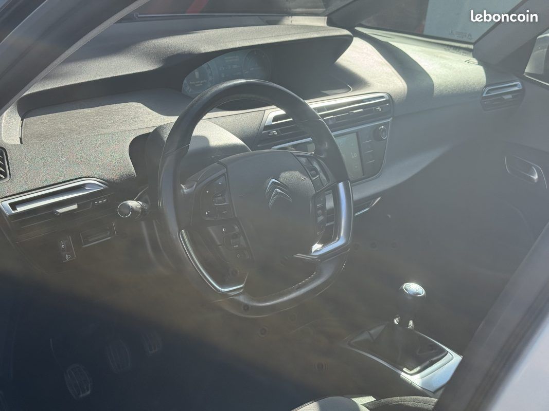 Citroen c4 1.6 hdi 115 attraction 2014 (image 15)