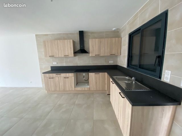 Appartement 3 pièces 67 m² · à Arles · 67 m² · 880 €