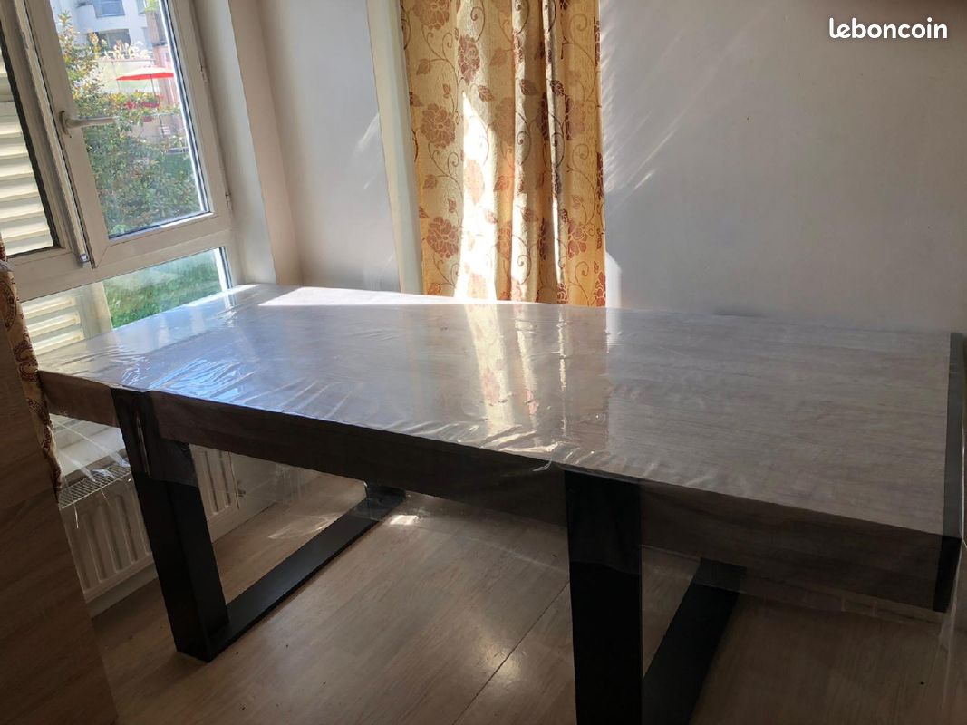 Table à manger (image 1)