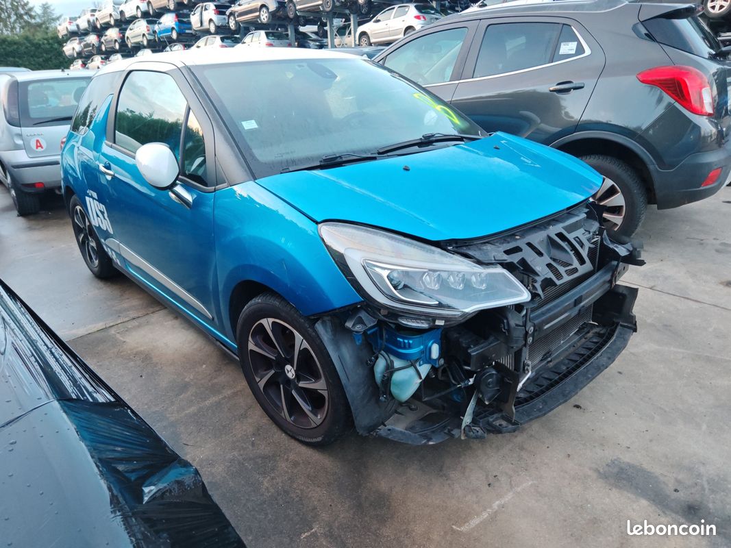 Ds3 accidentée (image 2)