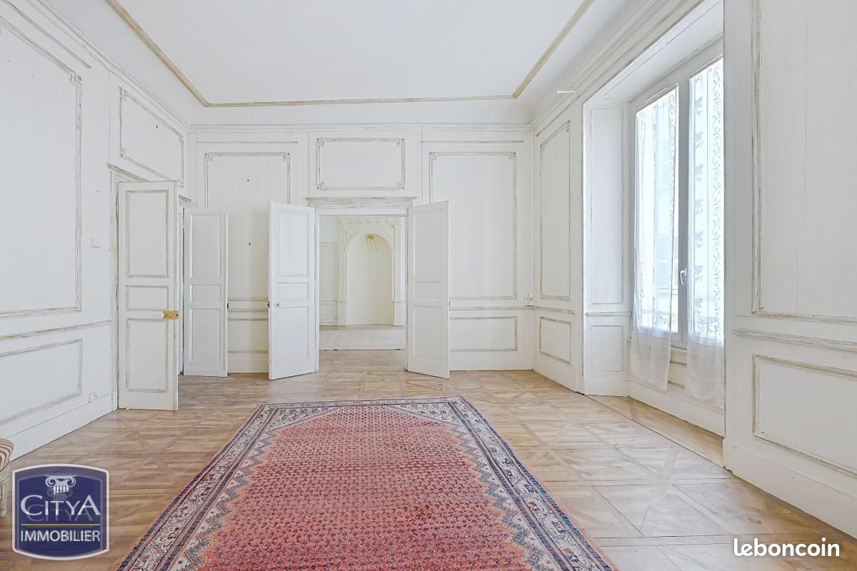 Appartement 4 pièces 99 m² · à Saint-Marcellin · 99 m² · 142 000 €