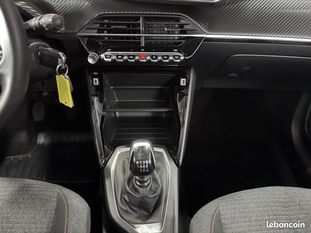 Peugeot 208 1.2 puretech 100 style 2025 ttc (image 19)