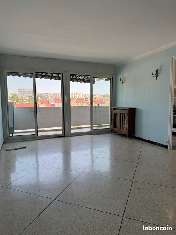 Appartement 4 pièces 73 m² · à Marseille · 73 m² · 990 €/mois