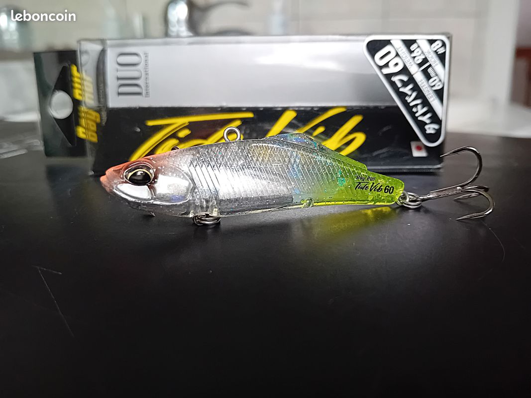 Duo Bayruf Tide Vib 80 8cm 25gr CLB0230 Ghost Pearl Chart Le