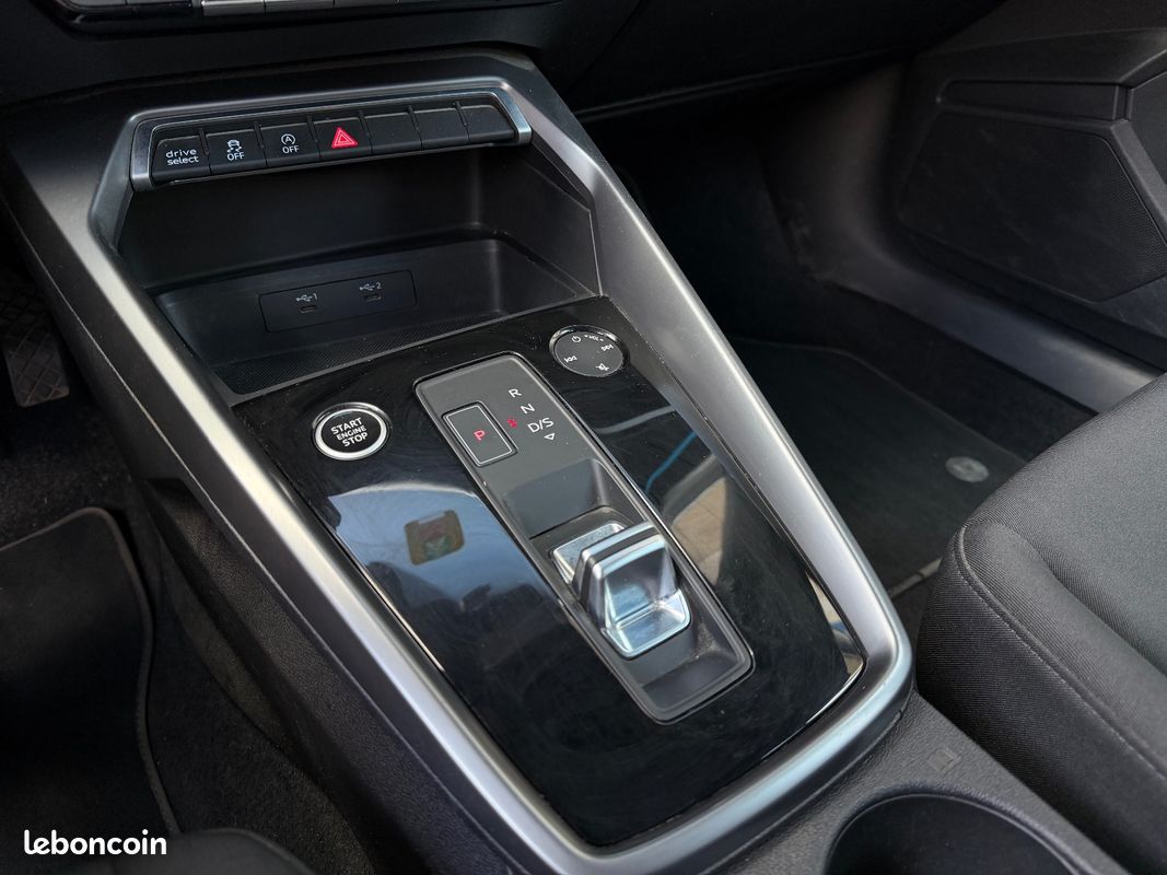 AUDI A3 SPORTBACK 30 TDI 116 S tronic 7 Design - Caméra de Recul - Carplay (image 15)