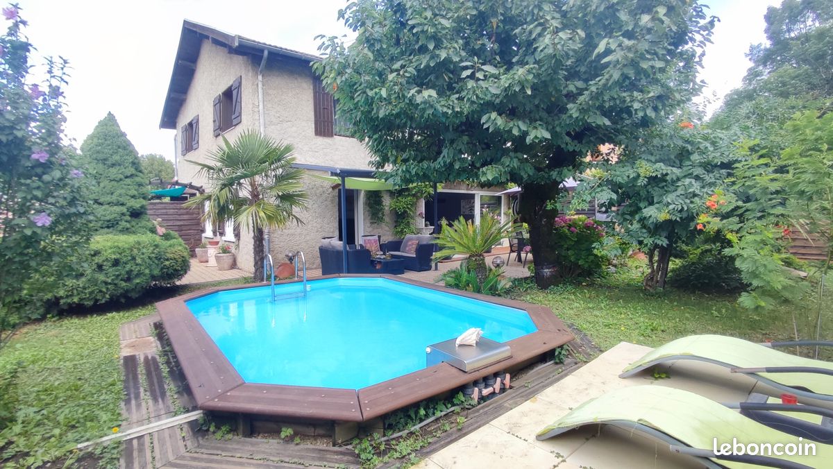 Maison 4 pièces 250 m² · à Saint-Martin-d'Hères · 250 m² · 755 000 €