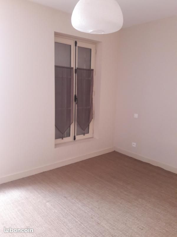 Appartement 4 pièces 79 m² - Saintes 17100 (image principale 3)