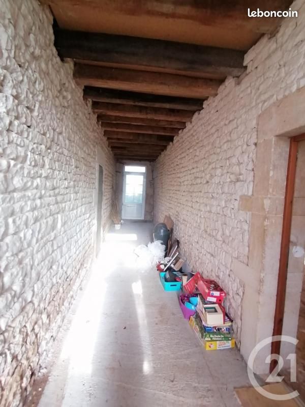 Maison 12 pièces 343 m² - Valdelaume 79110 Pioussay (image principale 17)
