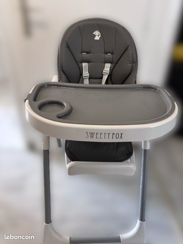 Chaise haute (image 1)