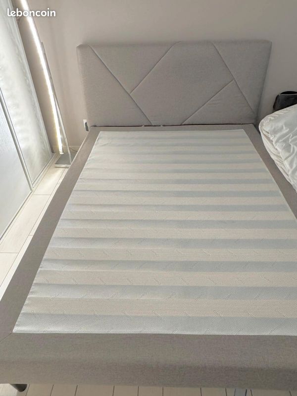 Lit Emma 140x190 – gris tissu – excellent état - 300 euros inclus livraison gratuite 15km (image 2)