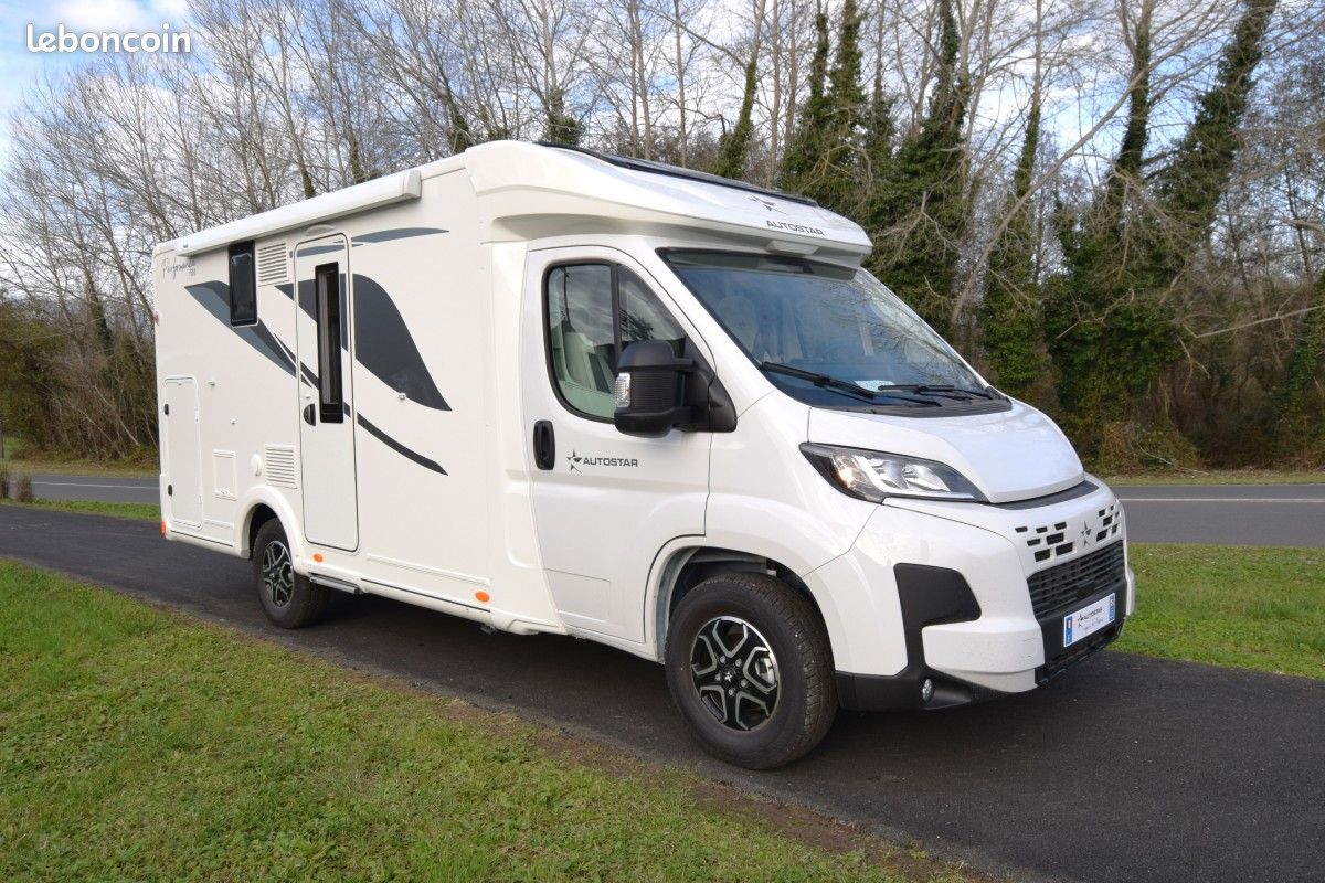 đ ProfilĂ© compact AUTOSTAR P660 neuf - 2.16m de large - GRANDE SOUTE - Lit pavillon - 6.59m - Fiat 2.2 l 140 CV - EquipĂ© đ (image 1)