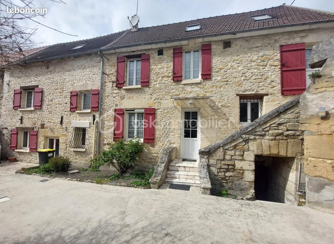 Maison 7 pièces 180 m² · à Bury · 180 m² · 262 000 €