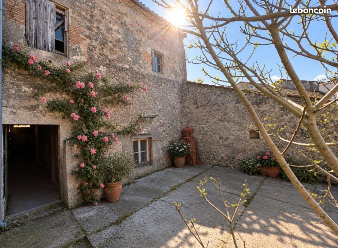 Maison 3 pièces 82 m² · à Galapian · 82 m² · 32 000 €