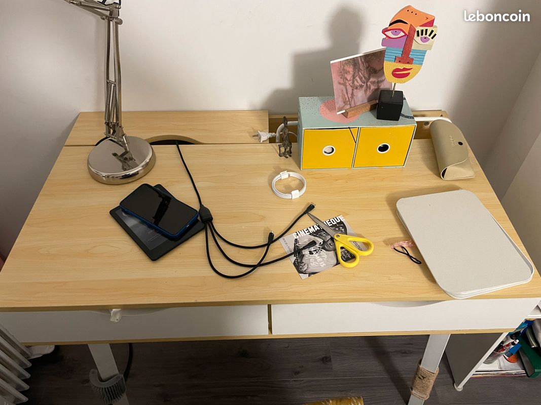 Vente de bureau (image 2)