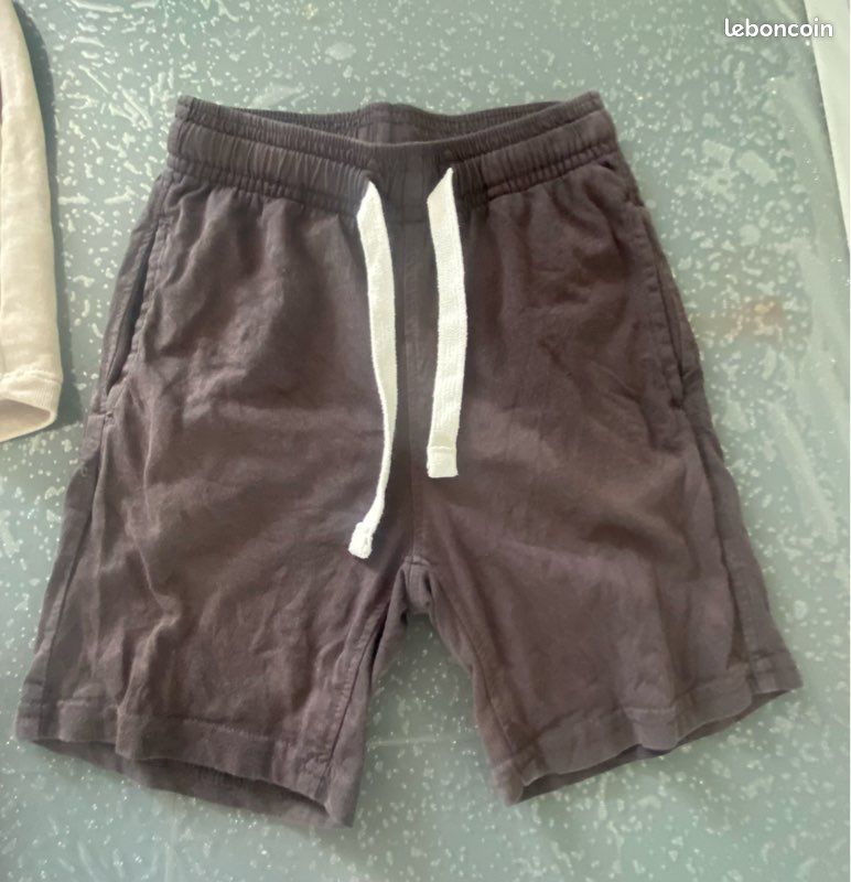 Lot 3 shorts (image 3)