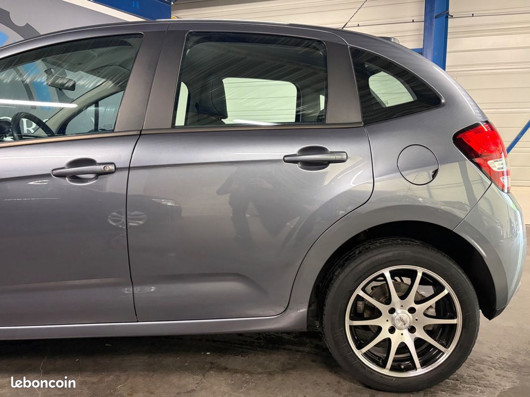 Citroën C3 1.6 HDi 92 Tendance confort (image 23)