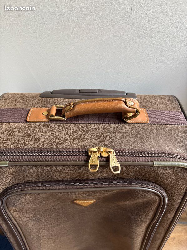 Valise Jump (image 2)
