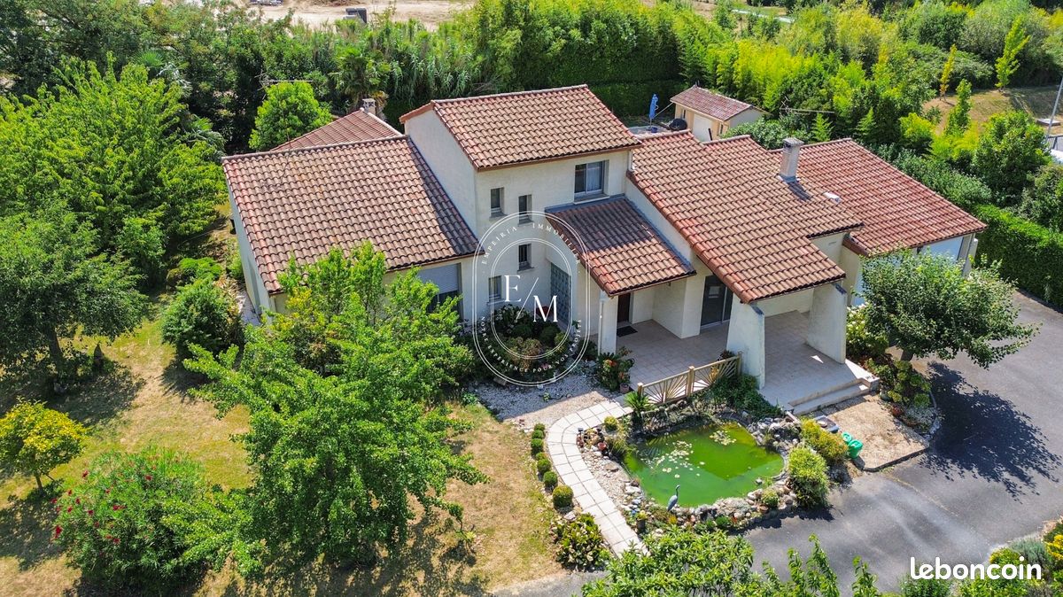 Maison 6 pièces 194 m² · à Auzeville-Tolosane · 194 m² · 725 000 €