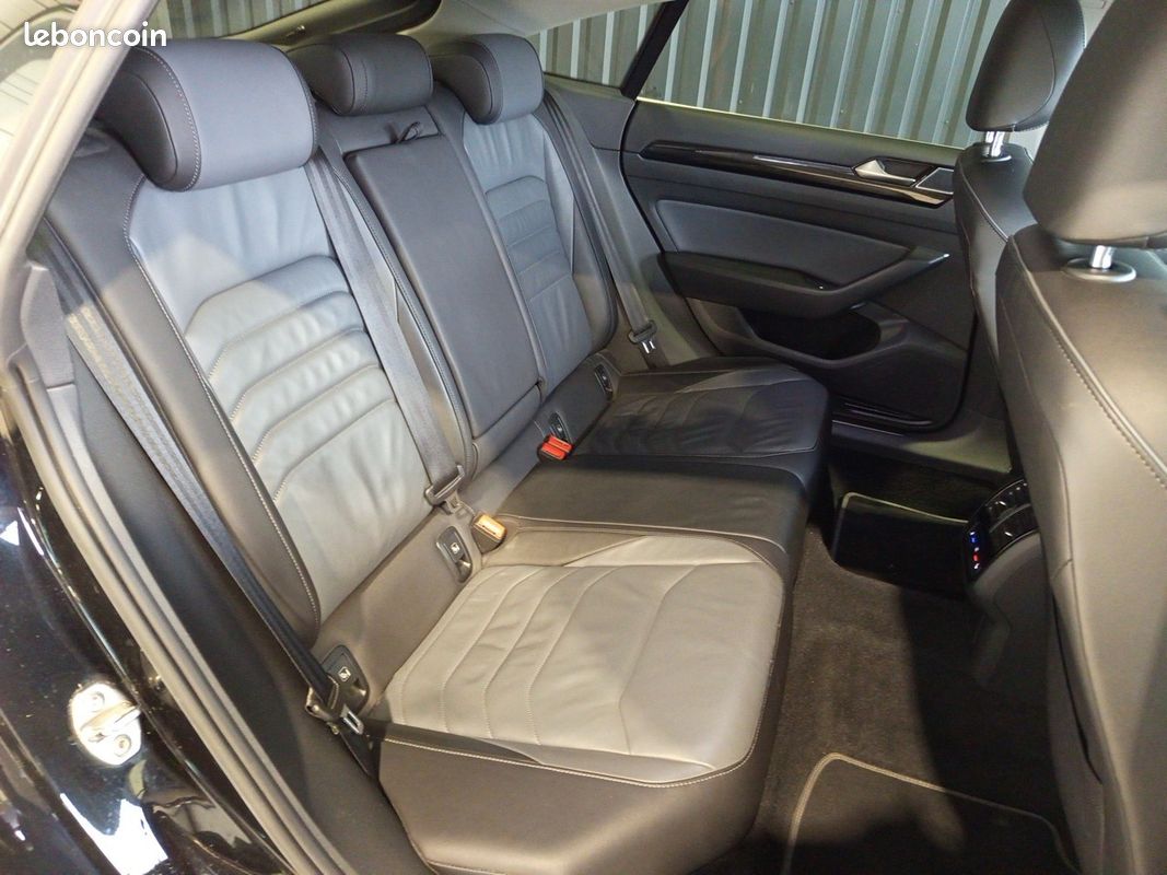 VOLKSWAGEN Arteon 2.0 TDI 150 SCR DSG7 Elegance (image 27)