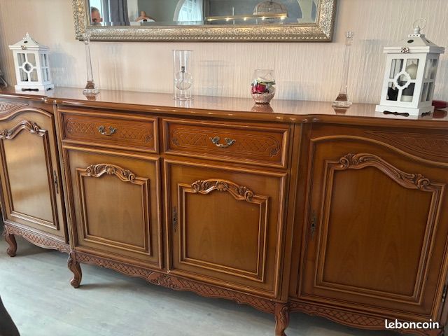 Table + buffet + collections soldats en plomb (image 1)