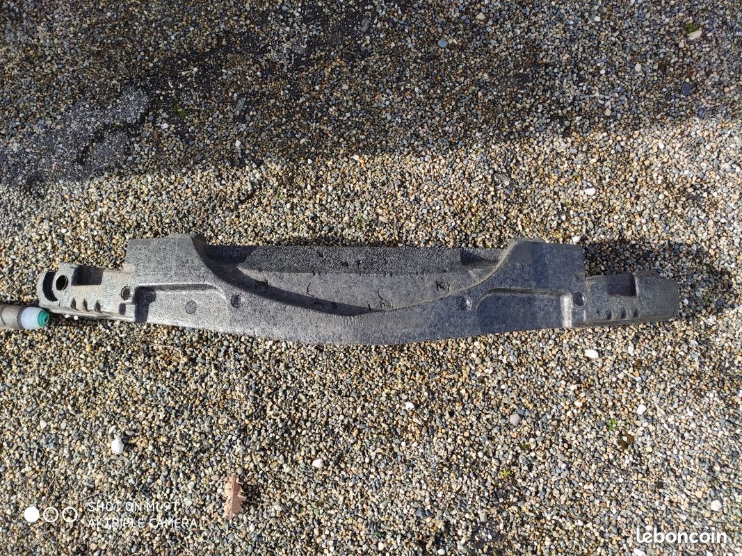 Absorbeur Pare choc avant Lancia Delta 3 (image 1)
