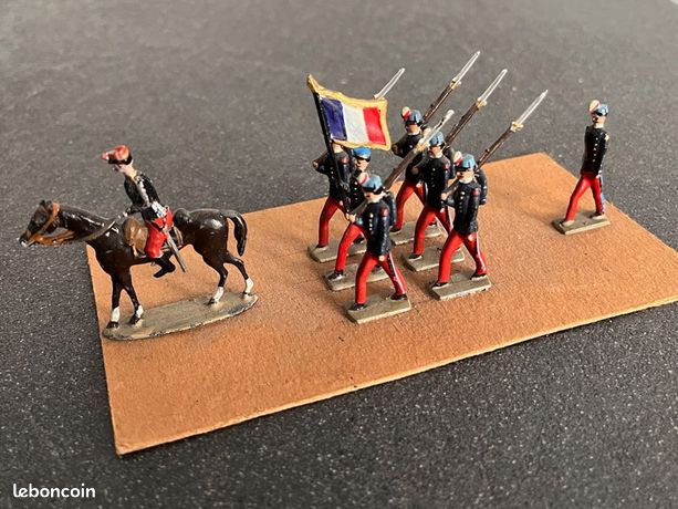 LOT DE 5 soldats de plomb peints de la première guerre mondiale, d'occasion. EUR 12,00 - FR
