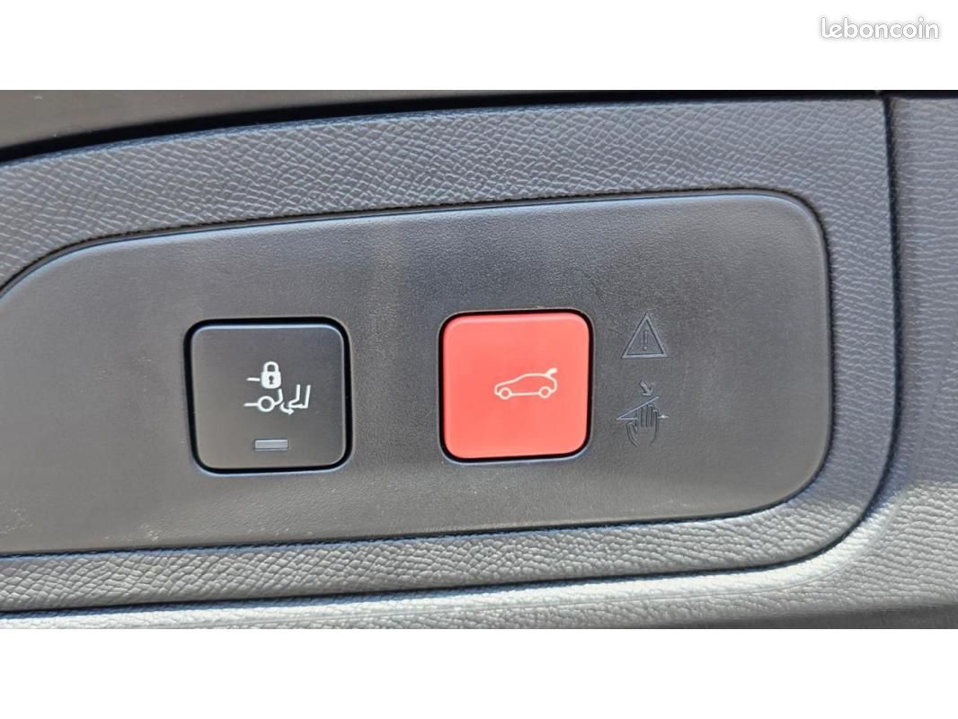 DS 7 Crossback Performance Line 1.5 BlueHDi 130cv EAT8 + Aide au stationnement av/ar + Sieges av ... (image 20)