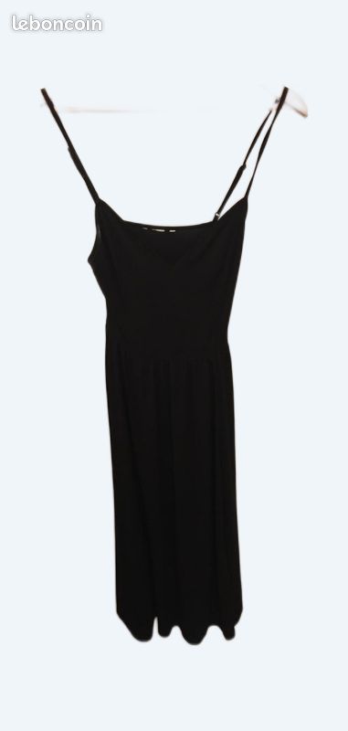 Robe noire longue (image 1)